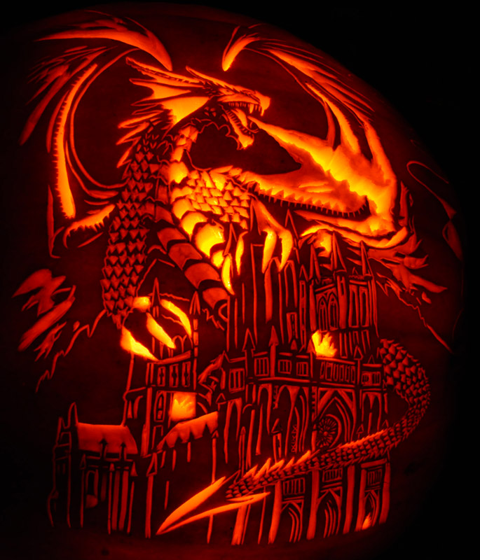 Pumpkin Carving: Anne Stokes' Dragon Fury - Noel 